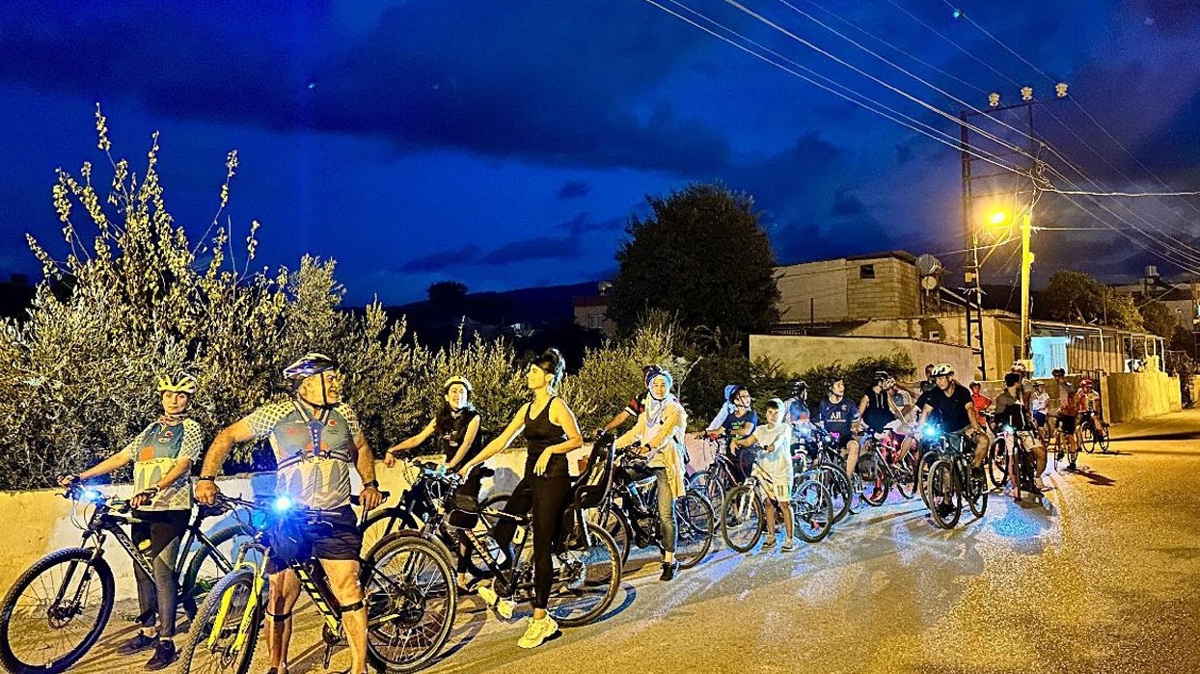 Hatay'da deprem �ehitlerinin an�s�na bisiklet turu 