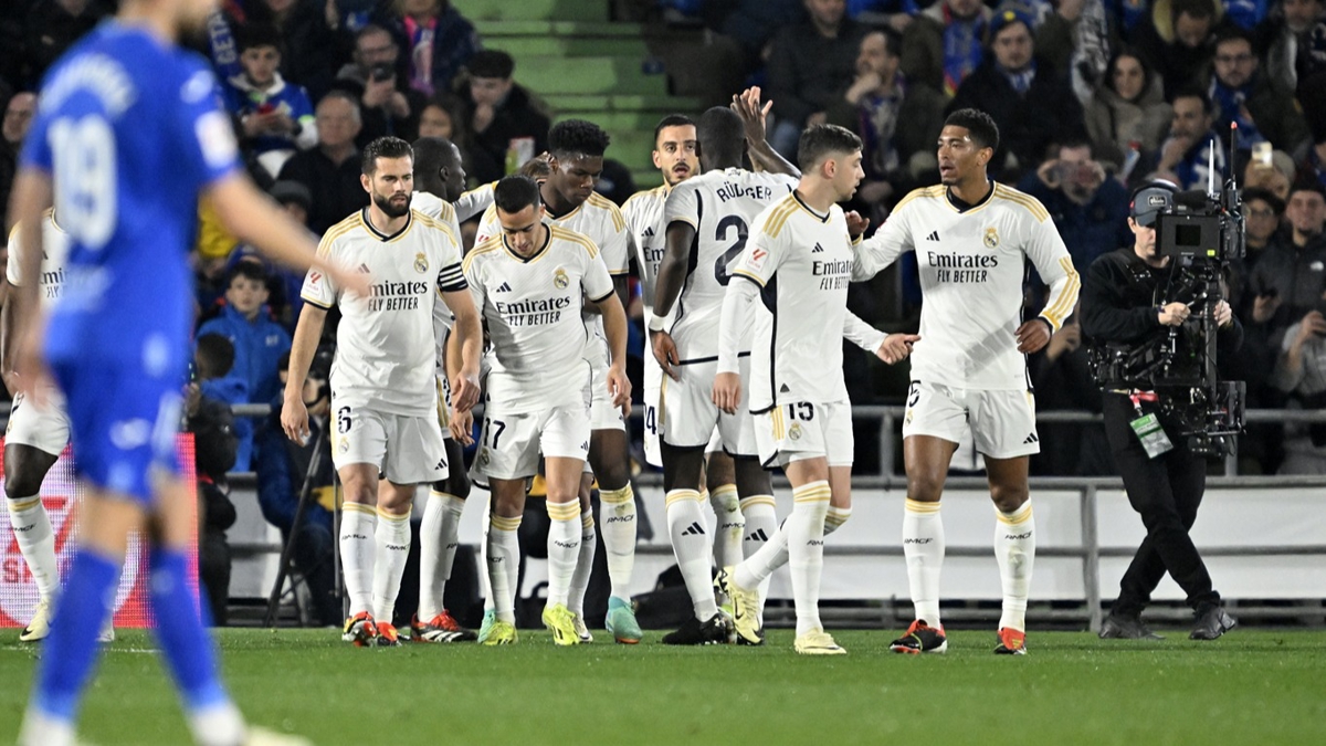 Real Madrid, 3 puan� Joselu'yla ald�!