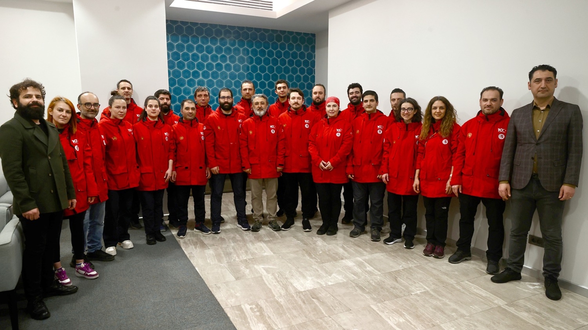 Bakan Kac�r: Antarktika Anla�malar Sistemi'nde asli �yeler aras�nda yer almak i�in �al��malara devam edece�iz