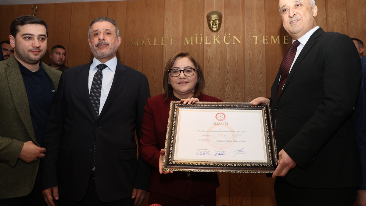 Fatma �ahin mazbatas�n� ald�