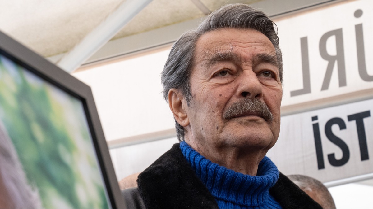 Sanat�� Kadir �nan�r'dan hayranlar�n� sevindiren haber