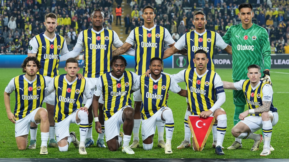 Fenerbah�e, Konyaspor ma�� kamp kadrosunu a��klad�