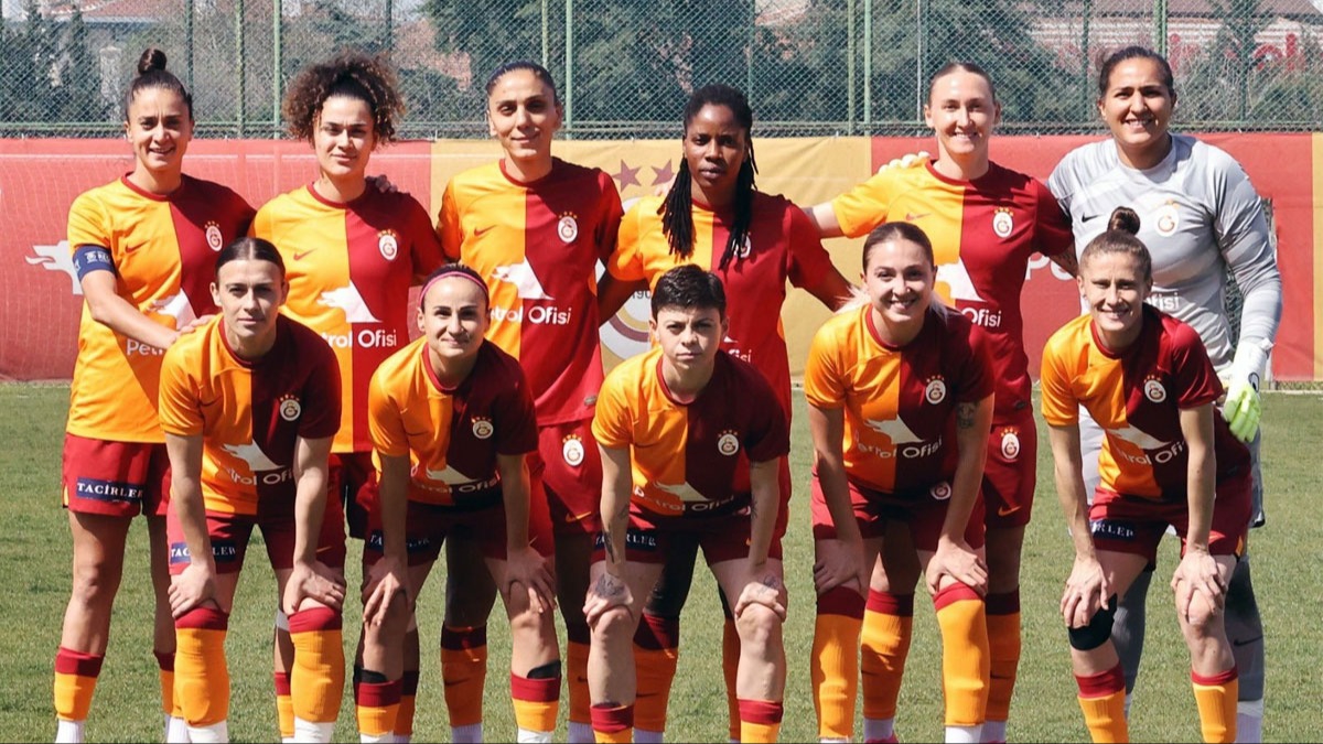 Kad�n Futbol S�per Ligi'nde �ampiyon Galatasaray!