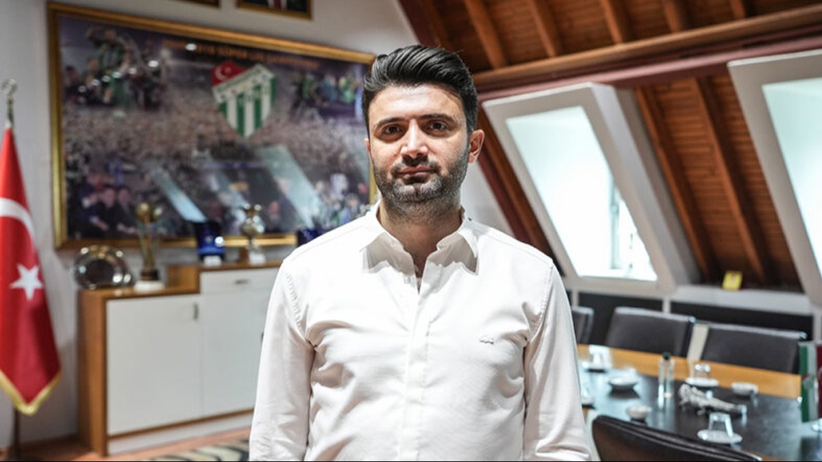 Enes �elik: Bursaspor'u yeniden zirveye ta��yaca��m�za inan�yorum