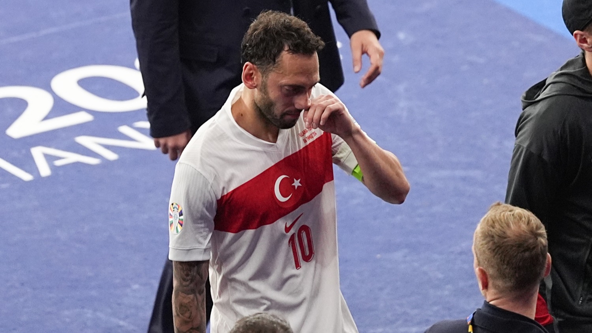 Hakan �alhano�lu: Ke�ke geri �ekilmeseydik