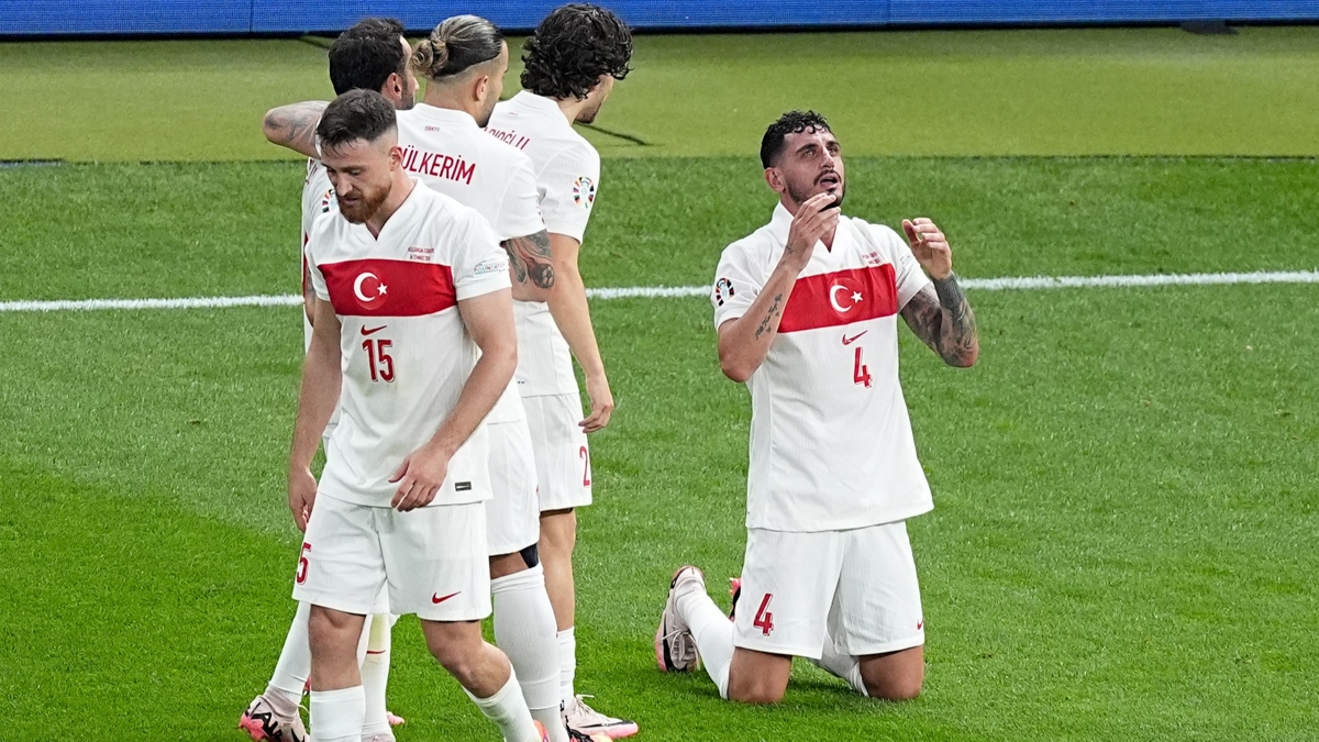 Samet Akaydin milli tak�mdaki ilk gol�n� att�