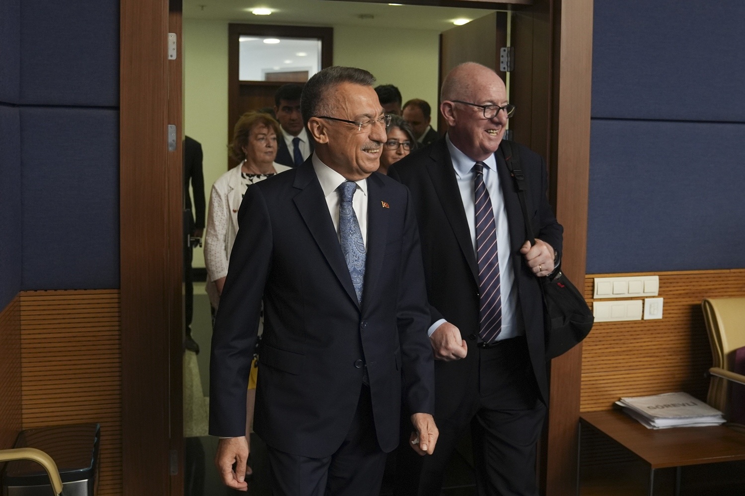 TBMM D��i�leri Komisyonu Ba�kan� Oktay, Charles Flanagan ile bir araya geldi