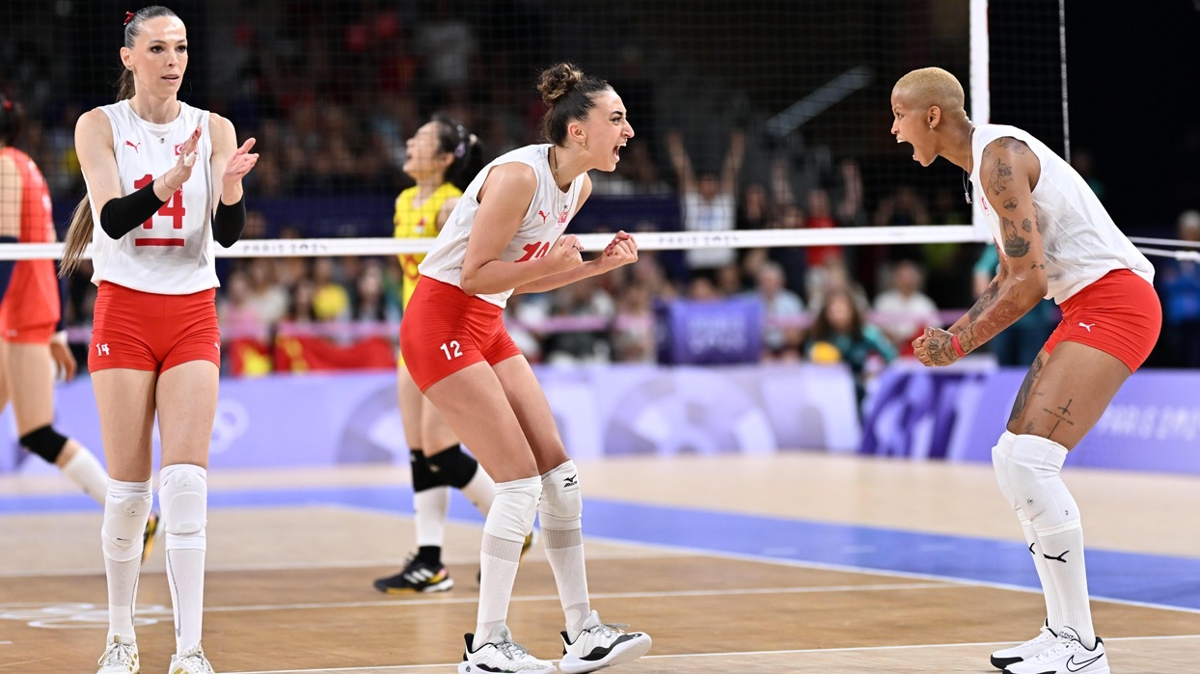 Ad�m ad�m alt�n madalyaya! Sultanlar'�n yar� finalde rakibi �talya