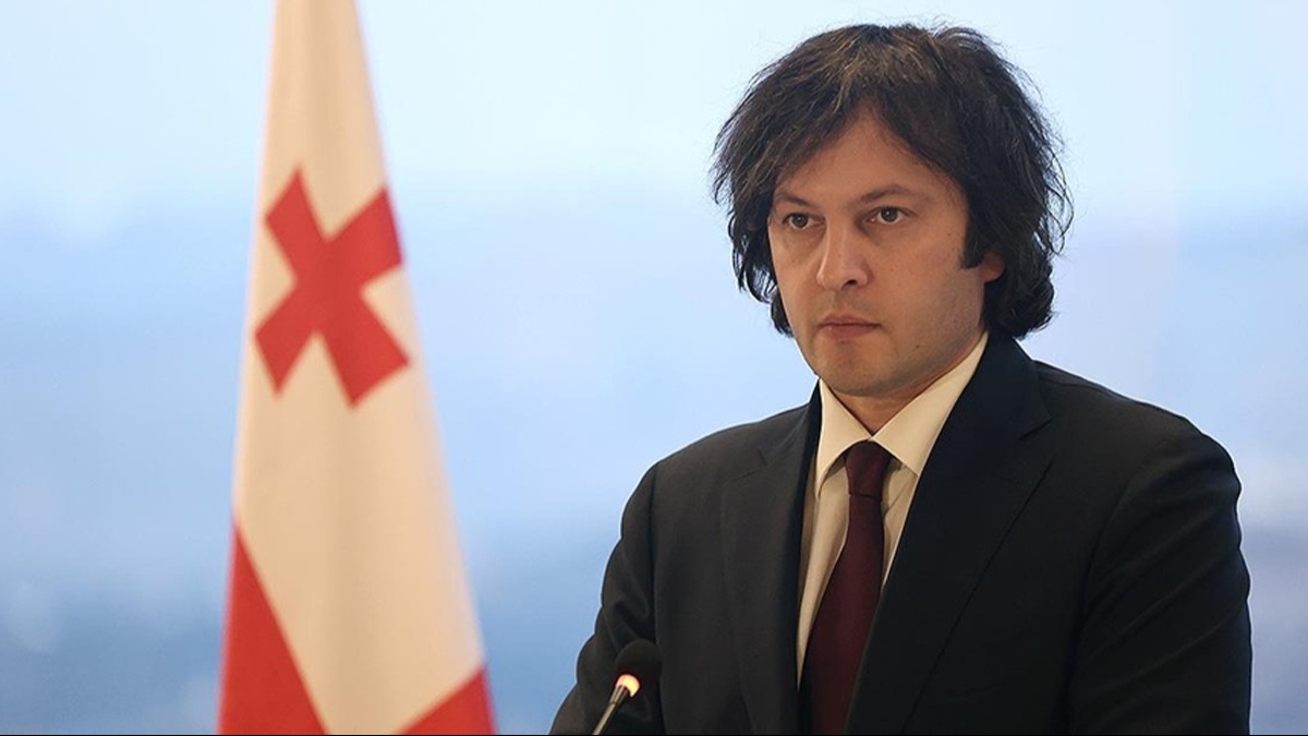 G�rcistan Ba�bakan�: Toprak b�t�nl��� bar�� yoluyla sa�lanmal�