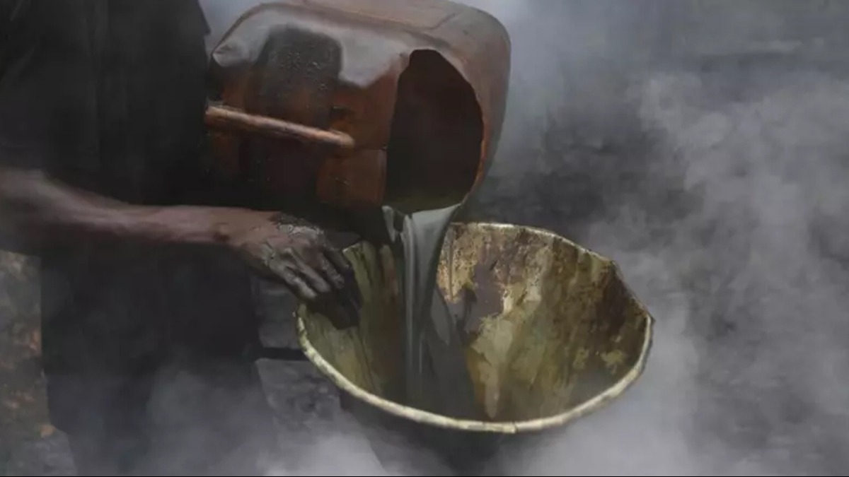 Nijerya'n�n ba�� petrol �r�nlerinin ithalat� ile dertte! Ayda 600 milyon dolar harcan�yor 