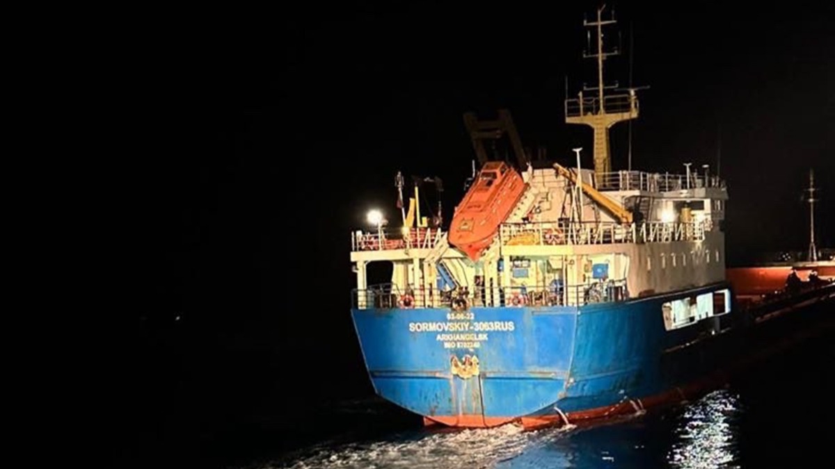 �anakkale Bo�az�'nda ar�zalanan kargo gemisi kurtar�ld�