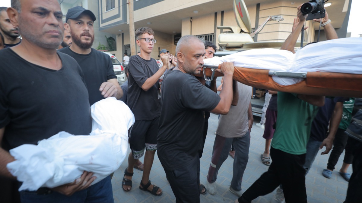 Soyk�r�mc� �srail'in sald�r�lar�n� s�rd�rd��� Gazze'de can kayb� 40 bin 988'e y�kseldi