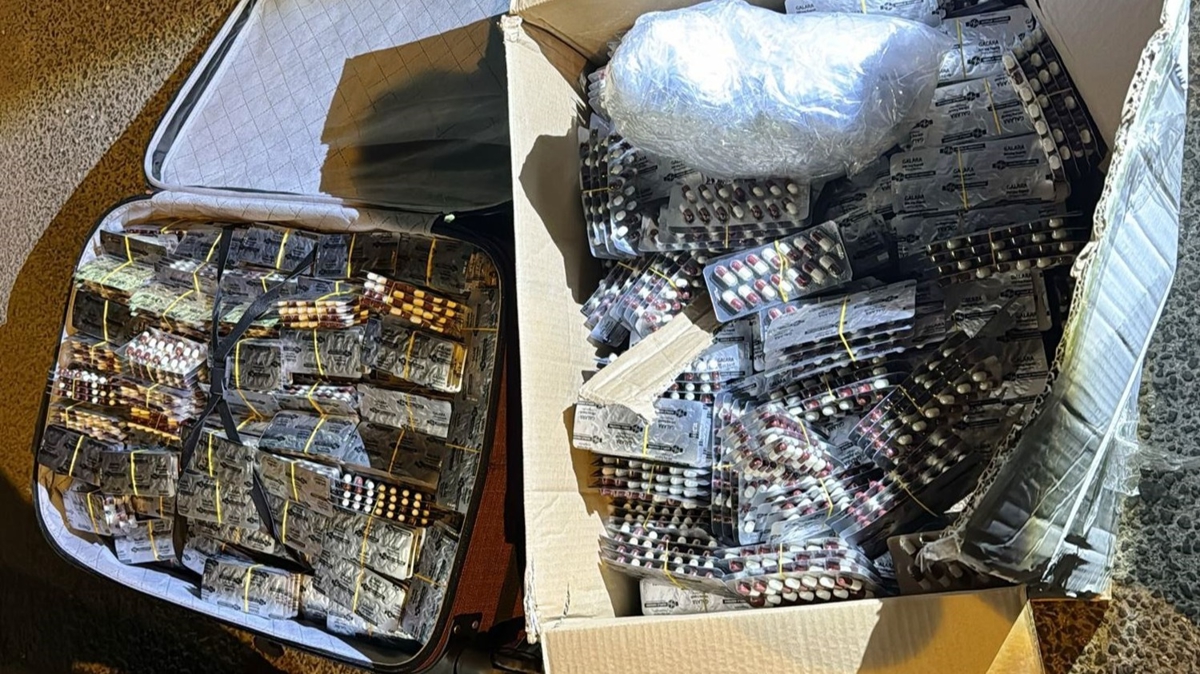 Valizler dolusu uyu�turucu hapla yakaland�