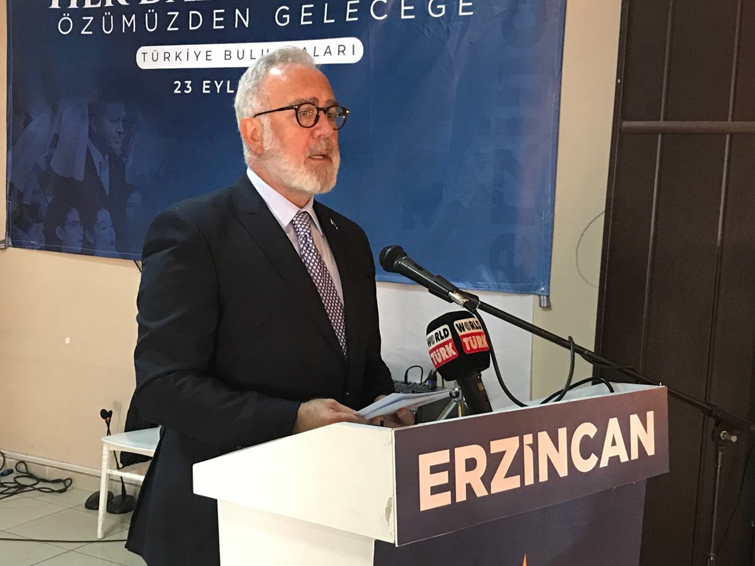 AK Parti'li Yeni�ehirlio�lu: AK Parti g�ndem takip etmez, g�ndemi belirler
