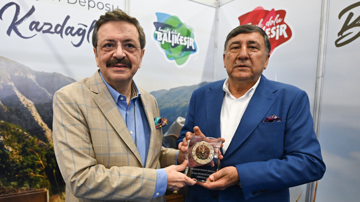 TOGG Y�netim Kurulu'nda de�i�im: Hisarc�kl�o�lu, bayra�� Fuat Tosyal�'ya devretti