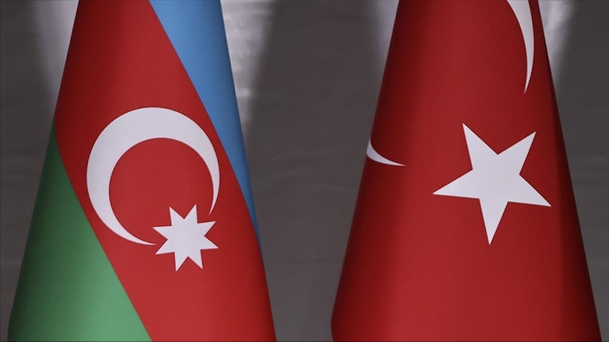 Azerbaycan ev sahipli�i yapacak! T�rkiye'den karde� �lkeye tam destek