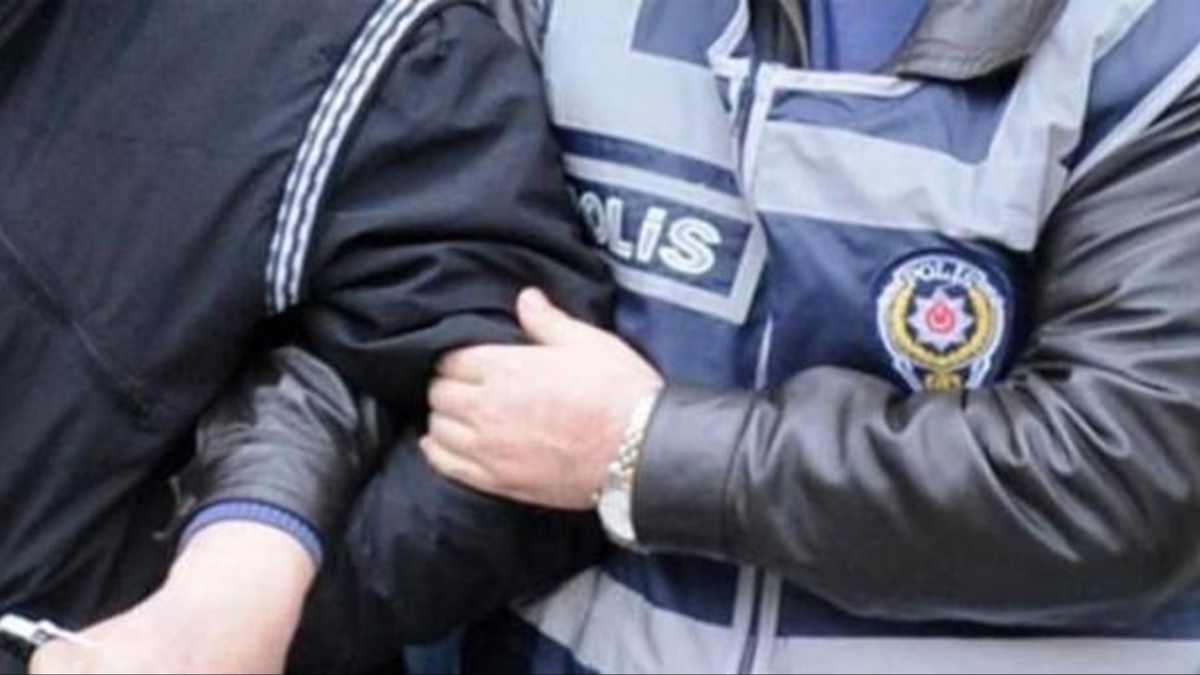 Berberin �rg�t liderli�i yapt��� �eteye operasyon 