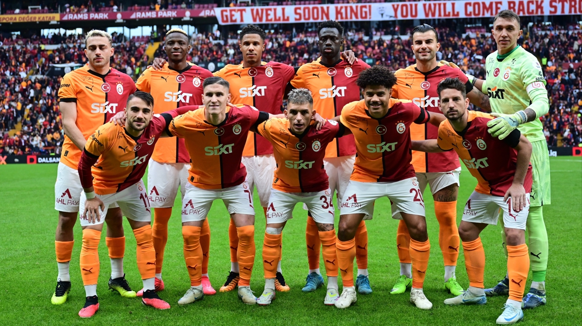 Galatasaray'dan milli araya moralli giri�