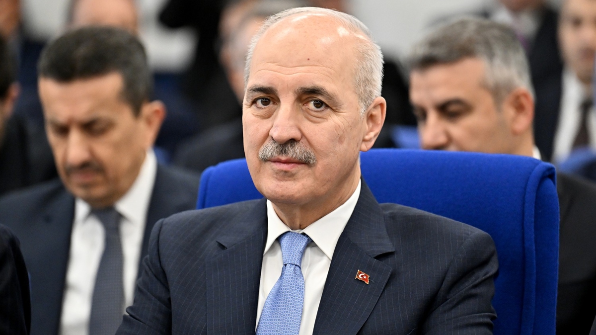 Kurtulmu�, �zmir Valili�ini ziyaret etti