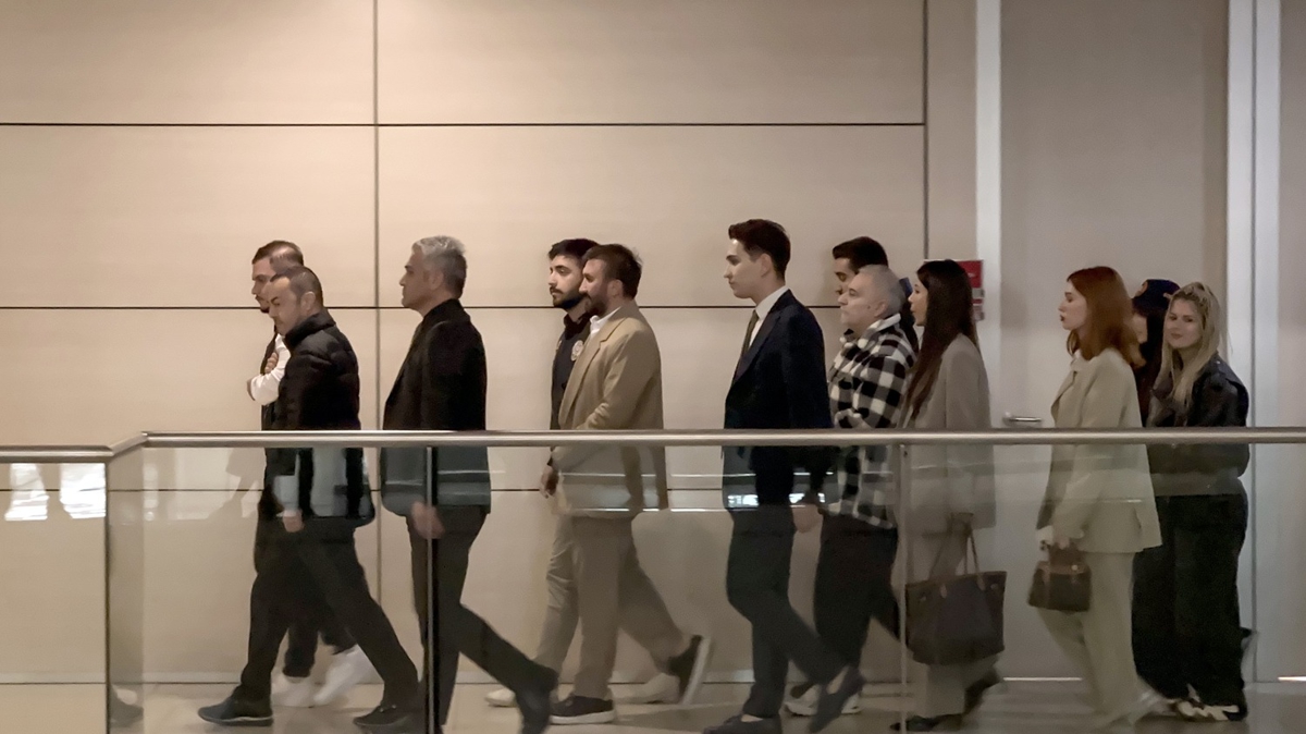 �nl�lere yasa d��� bahis operasyonu! Erbil ve Orta� i�in ev hapsi karar�