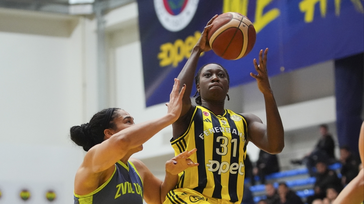 Fenerbah�e Opet evinde hata yapmad�