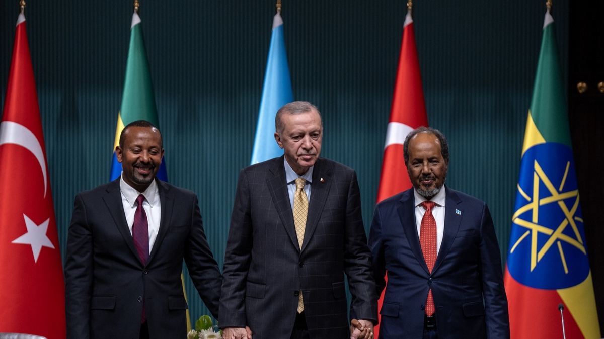 Somali-Etiyopya uzla��s� d�nyan�n g�ndeminde: Tarihi anla�may� Cumhurba�kan� Erdo�an duyurdu